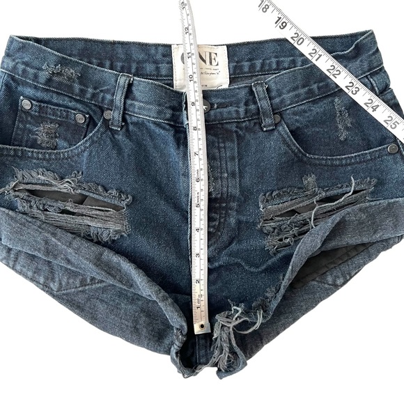 One Teaspoon Womens Bandits Denim Shorts Size 27 Long Rise Button Fly Distressed - Picture 6 of 9